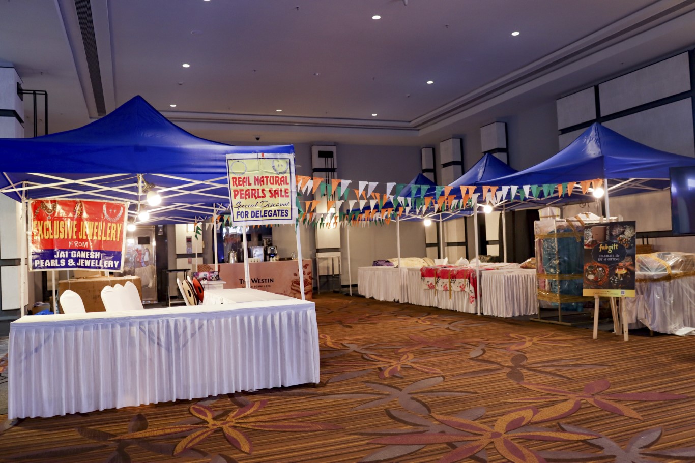 AORA INDIA - STALLS